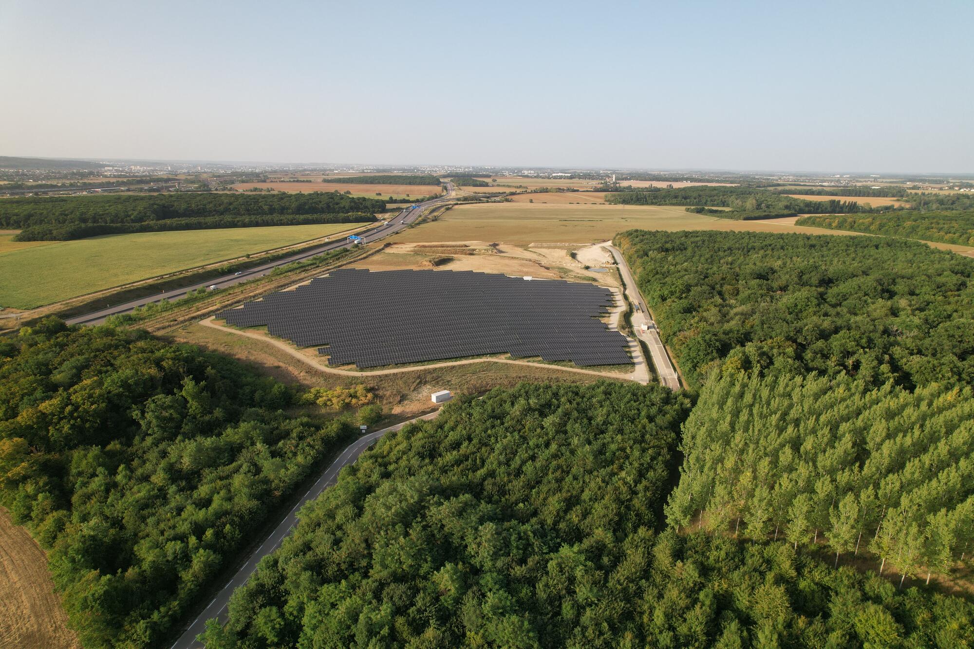 Côte-d’Or : TotalEnergies investit dans le solaire et les initiatives pour les jeunes en 2025