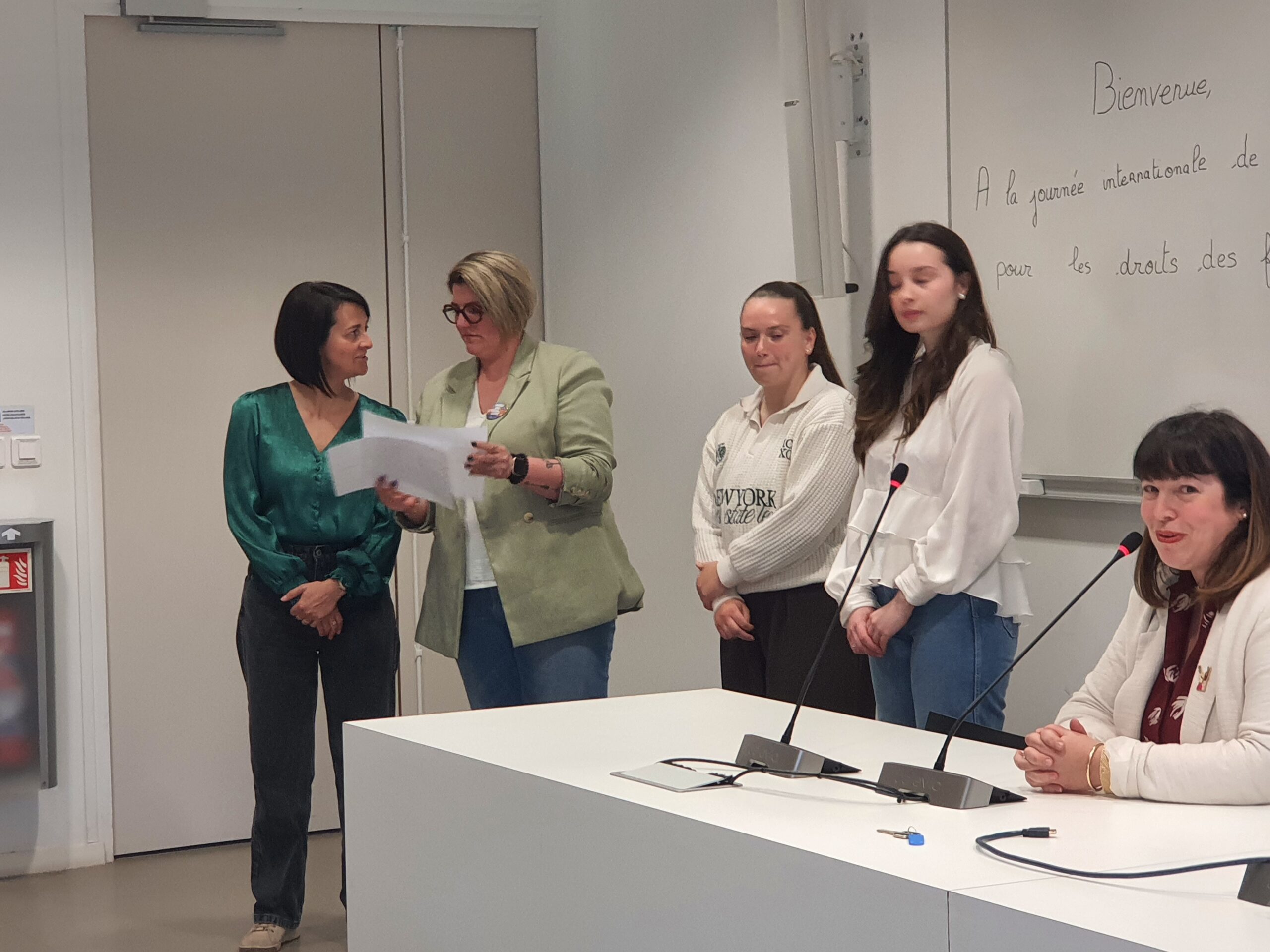 Dijon : une étudiante de l’UBE primée pour sa campagne 