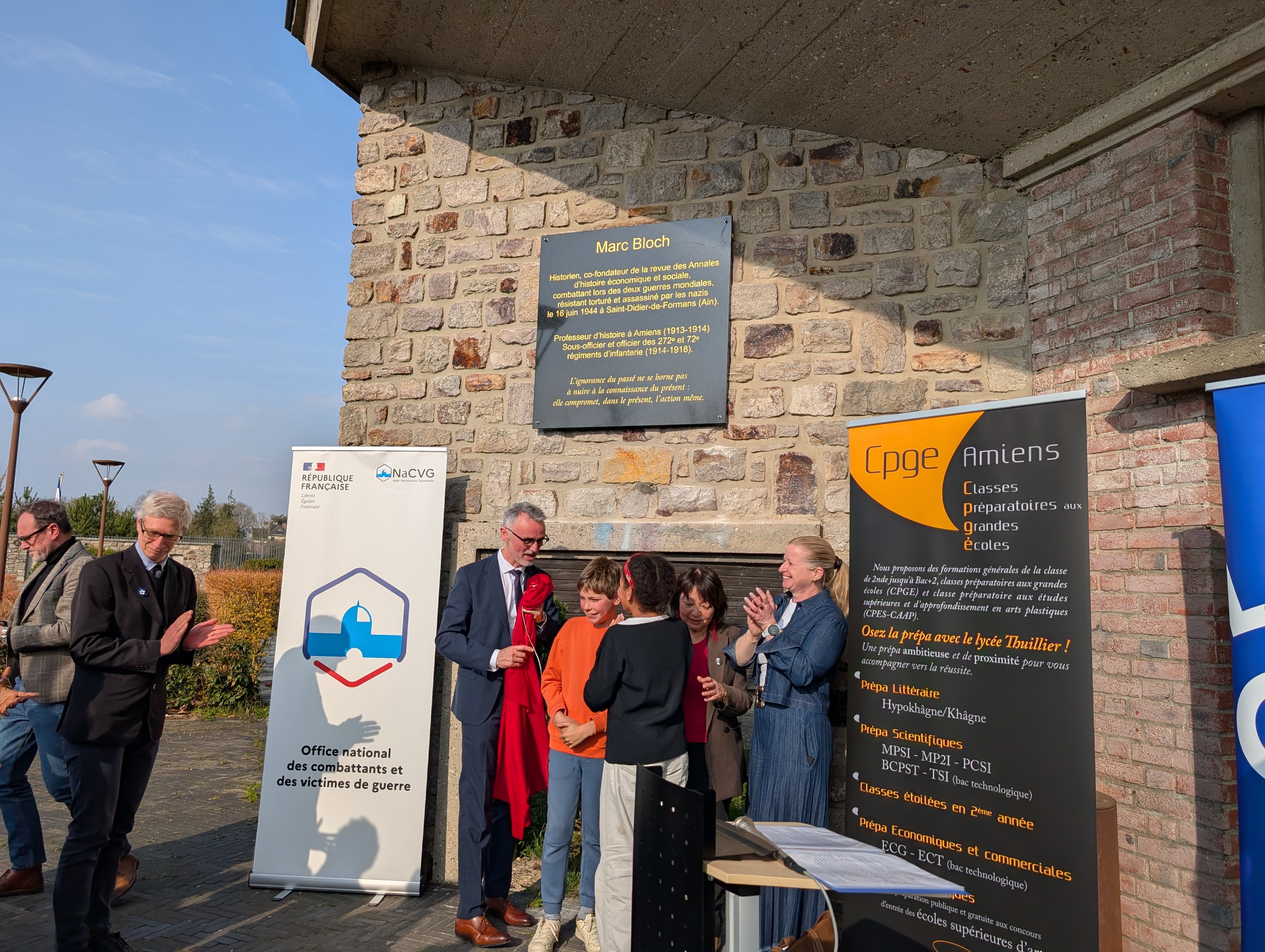À Amiens, 60 jeunes rendent hommage à Marc Bloch avant sa panthéonisation
