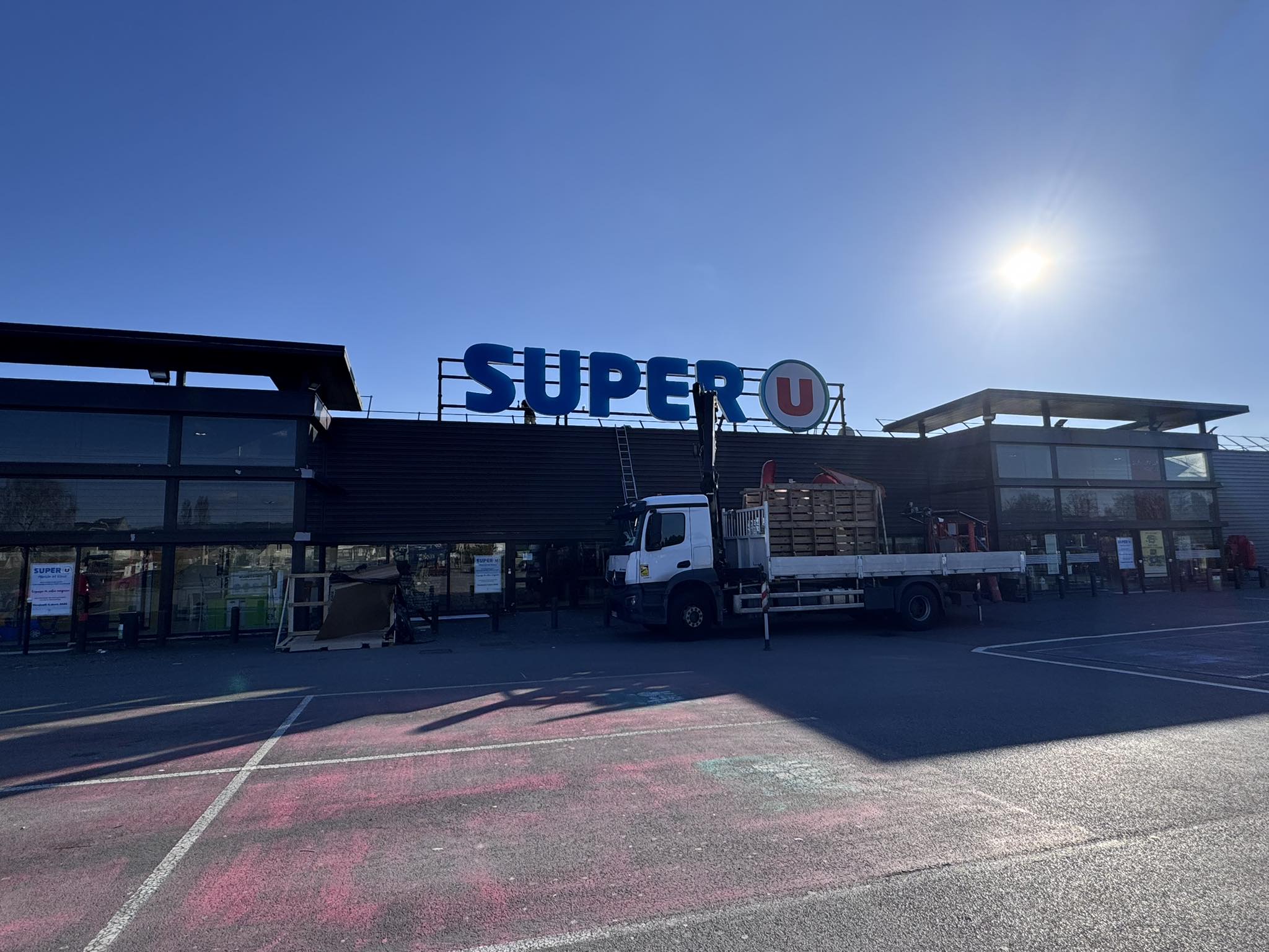 Mercin-et-Vaux : Le Carrefour Market est passé sous enseigne Super U