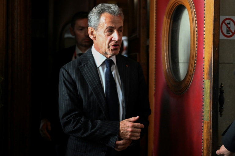 Sarkozy doit être fixé lundi sur sa demande de confusion des peines