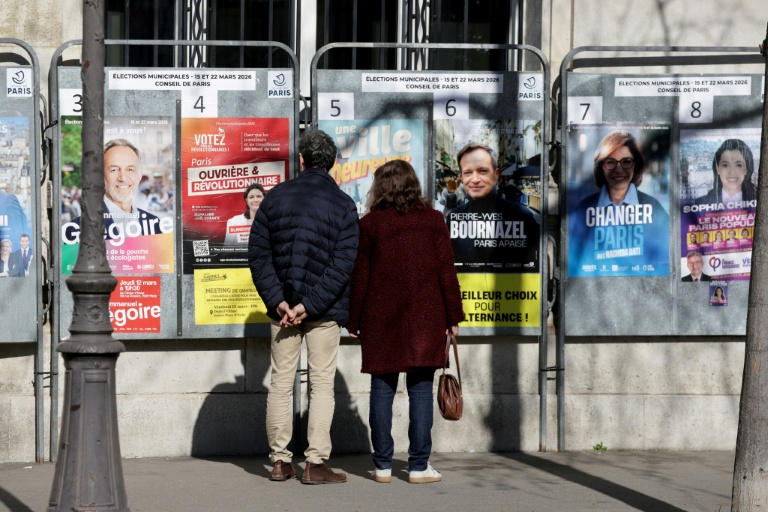 Municipales: Grégoire et Dati jettent leurs dernières forces pour gagner Paris