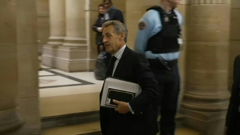Procès libyen en appel: tout en retenue, Sarkozy redit n'avoir commis aucun délit