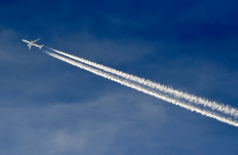 Des compagnies aériennes européennes veulent repousser une étape de leur décarbonation