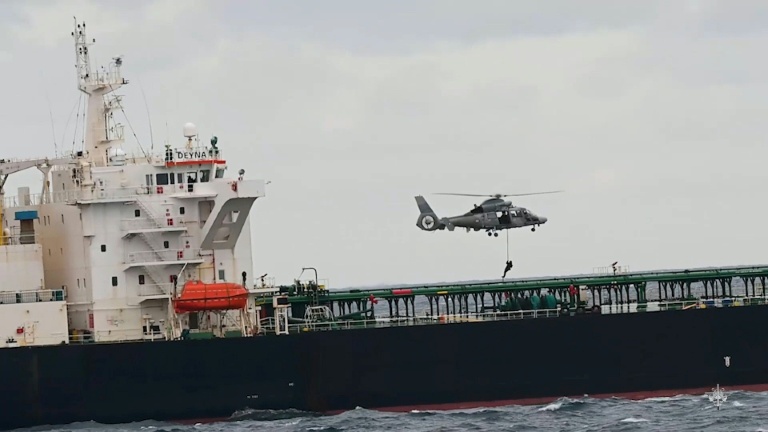 Un nouveau pétrolier de la flotte fantôme russe arraisonné par la marine française en Méditerranée