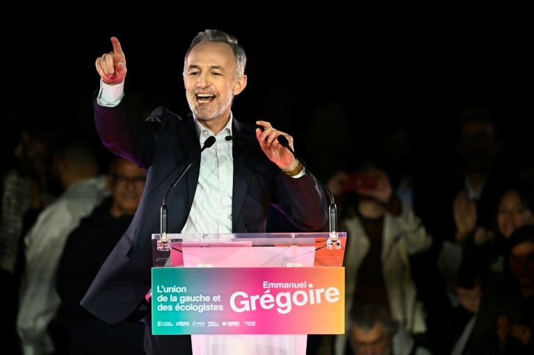 Municipales à Paris: Grégoire appel à faire bloc contre 