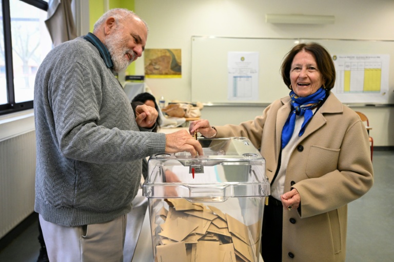 Le RN et Lavalette échouent largement à Toulon face au front républicain
