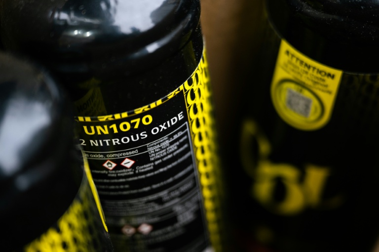 Protoxyde d'azote: Nunez annonce un durcissement de la législation pour lutter contre son usage détourné