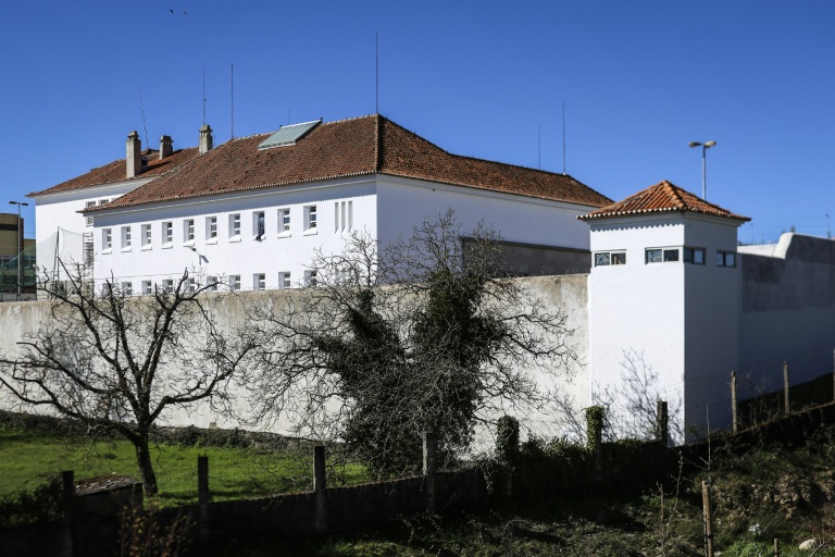 Les enfants de l'ex-policier français soupçonné d'un double féminicide bientôt rapatriés du Portugal