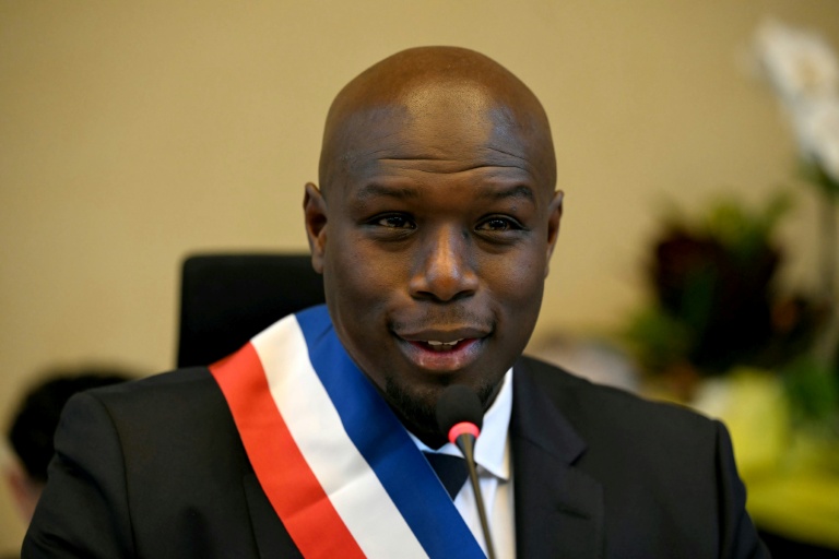 Blanc-Mesnil: Demba Traoré élu maire loin des huées ayant visé son adversaire
