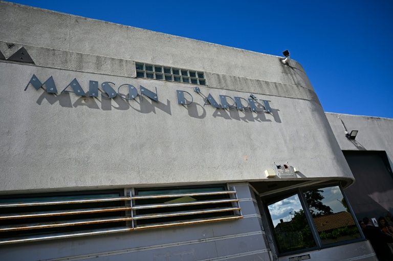 Un détenu retrouvé mort dans sa cellule à Nîmes, ses co-détenus en garde à vue