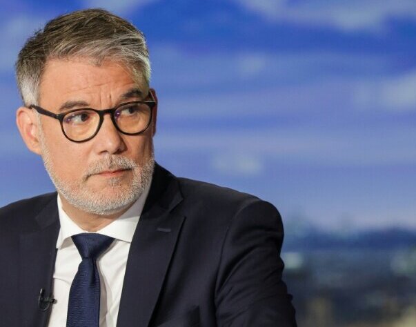 Municipales : le patron du PS vilipendé pour sa stratégie d'alliances avec LFI