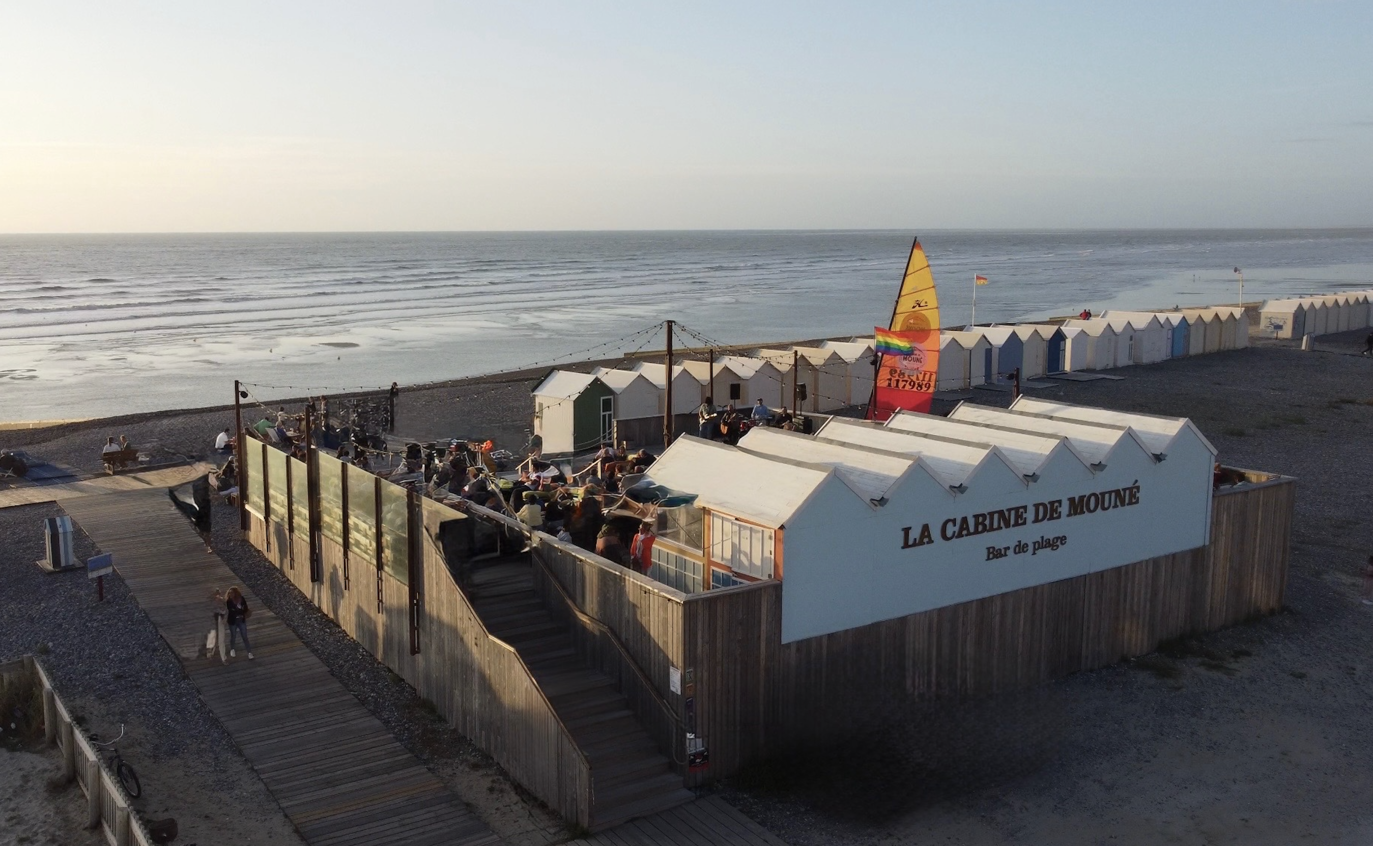 Cayeux-sur-Mer : une fresque pour La Cabine de Mouné