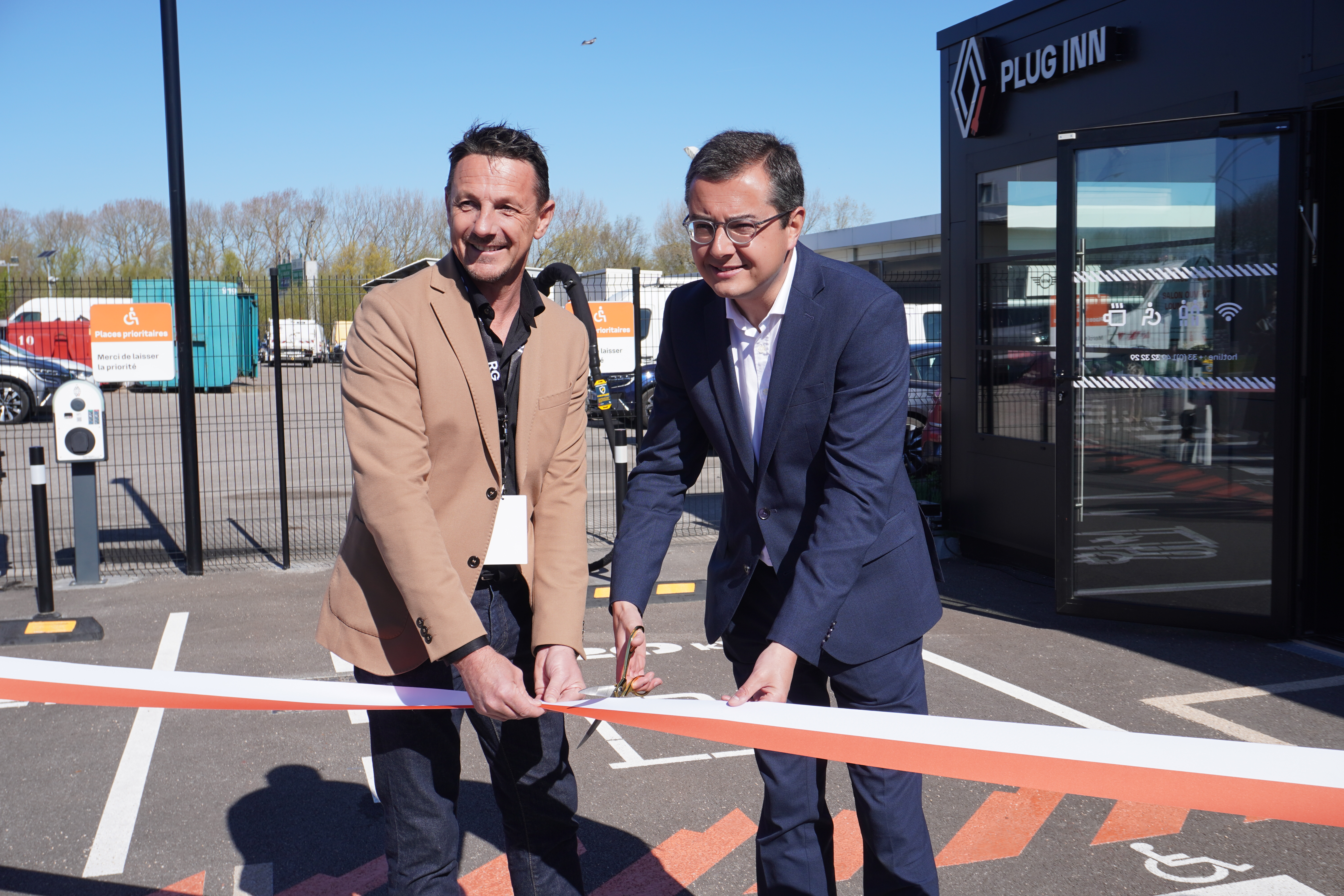 Coquelles : Renault accélère le déploiement de ses stations de recharge électrique