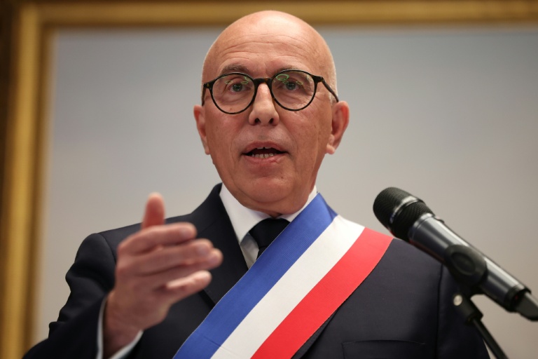 Le maire de Nice Eric Ciotti dit avoir reçu 5 candidatures de policiers municipaux de Saint-Denis