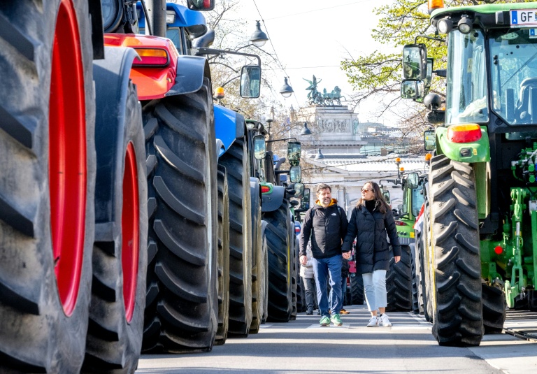 300 tracteurs dans les rues de Vienne pour réclamer l'étiquetage de l'origine des produits