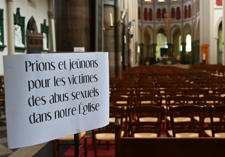 Pédocriminalité dans l'Eglise: les collectifs de victimes indignés par le nouveau dispositif d'accompagnement