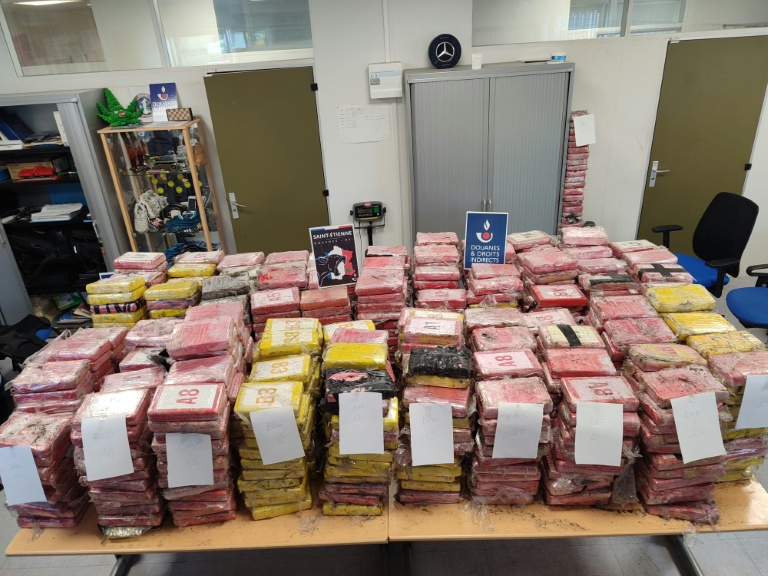 En Loire, les douaniers traquent les camions chargés de cocaïne