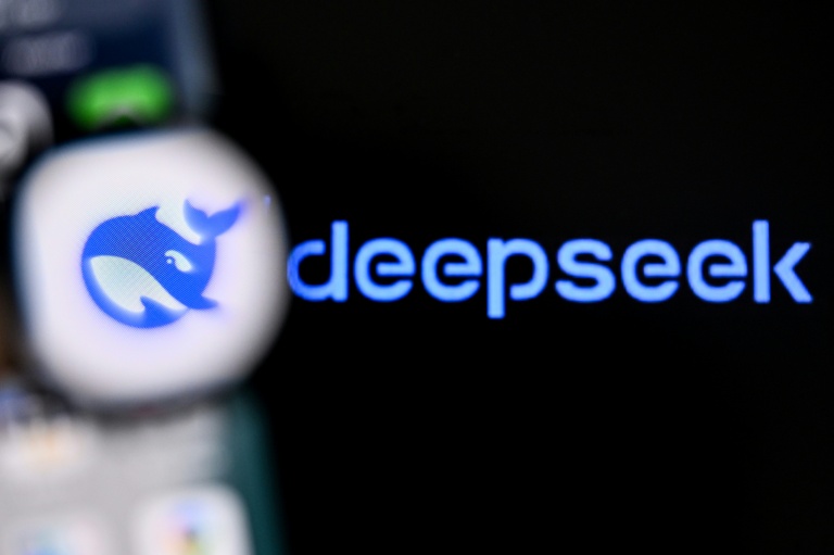 IA: l'industrie de la tech dans l'attente du nouveau modèle du chinois Deepseek