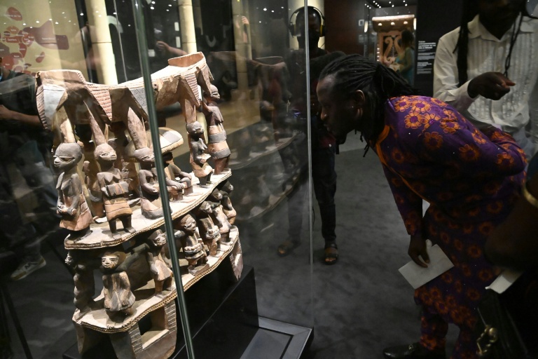 Œuvres pillées durant la colonisation: l'Assemblée examine une loi très 