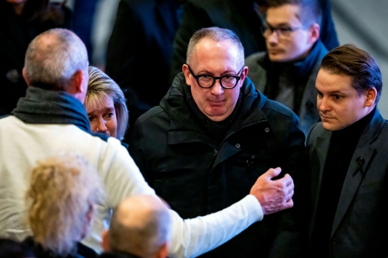 Incendie du nouvel an en Suisse: le maire de Crans-Montana face aux enquêteurs