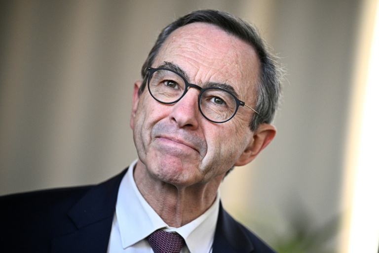 Présidentielle: les adhérents LR donnent un coup d'accélérateur à la campagne de Retailleau