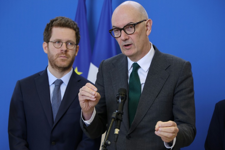 Le gouvernement s'apprête à annoncer des milliards d'euros d'économies