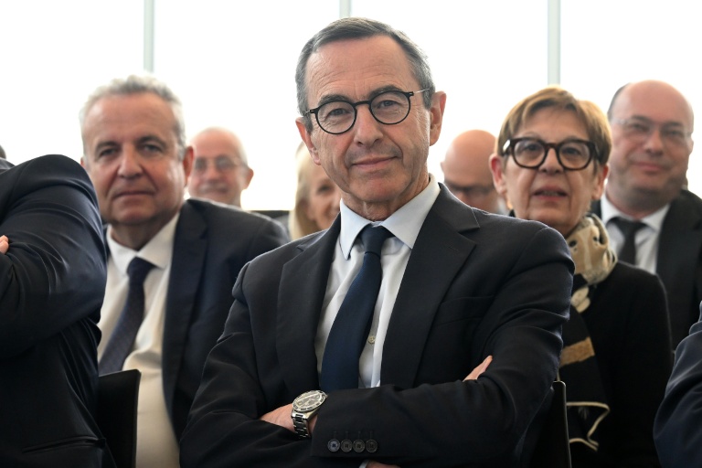 Immigration: Retailleau (LR) veut mettre l'Espagne 