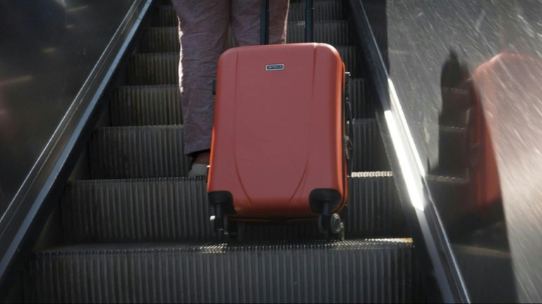 Guerre au Moyen-Orient et inflation: les vacances d'été des Français sous contraintes, selon une étude