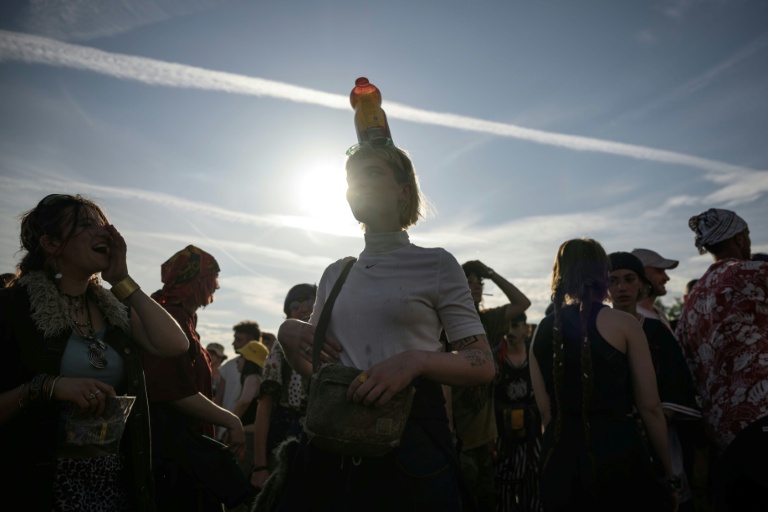 Rave parties et rodéos motorisés: un rapport du Sénat veut 