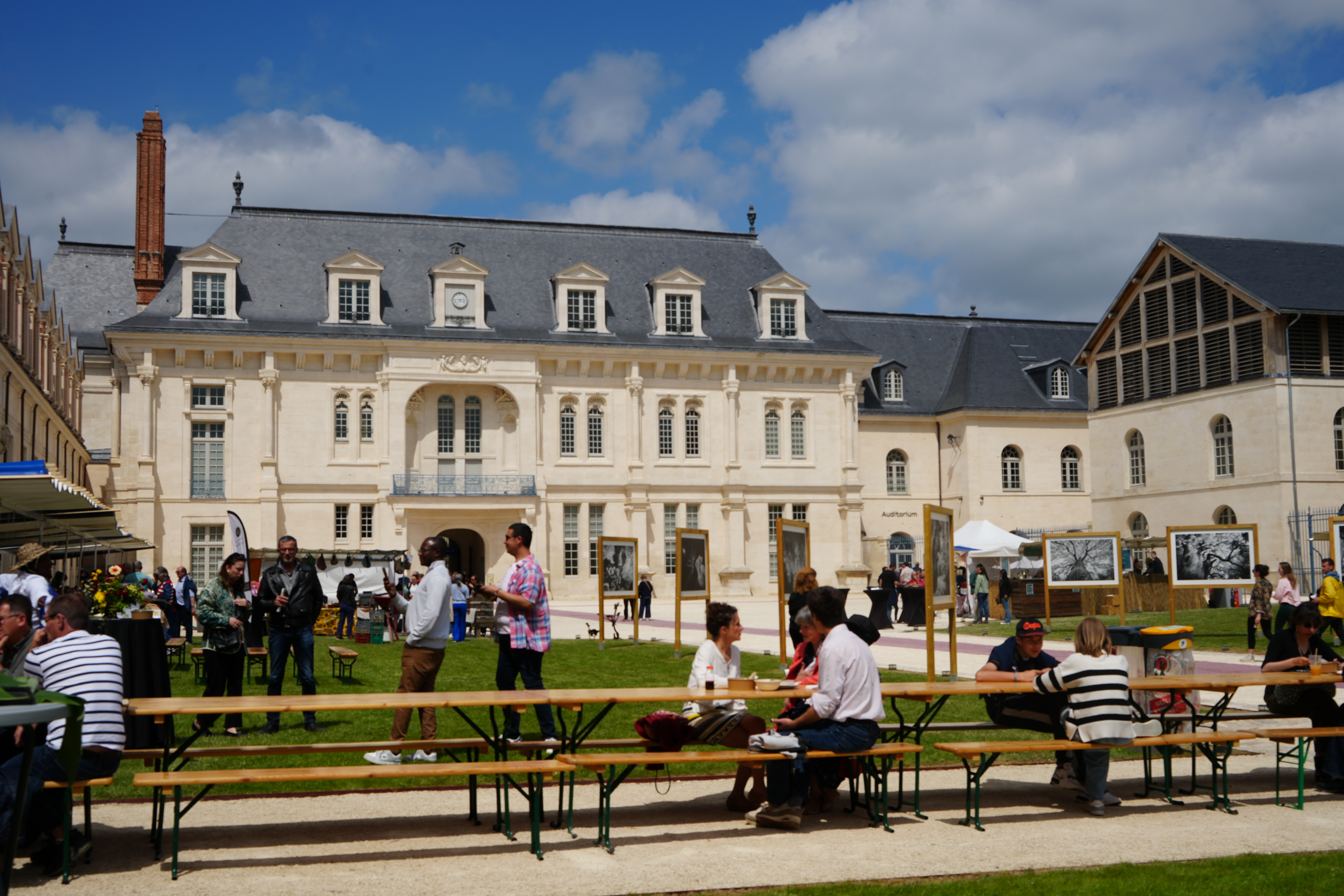 Des mets et des mots, voyage dans les cultures et gastronomies francophones
