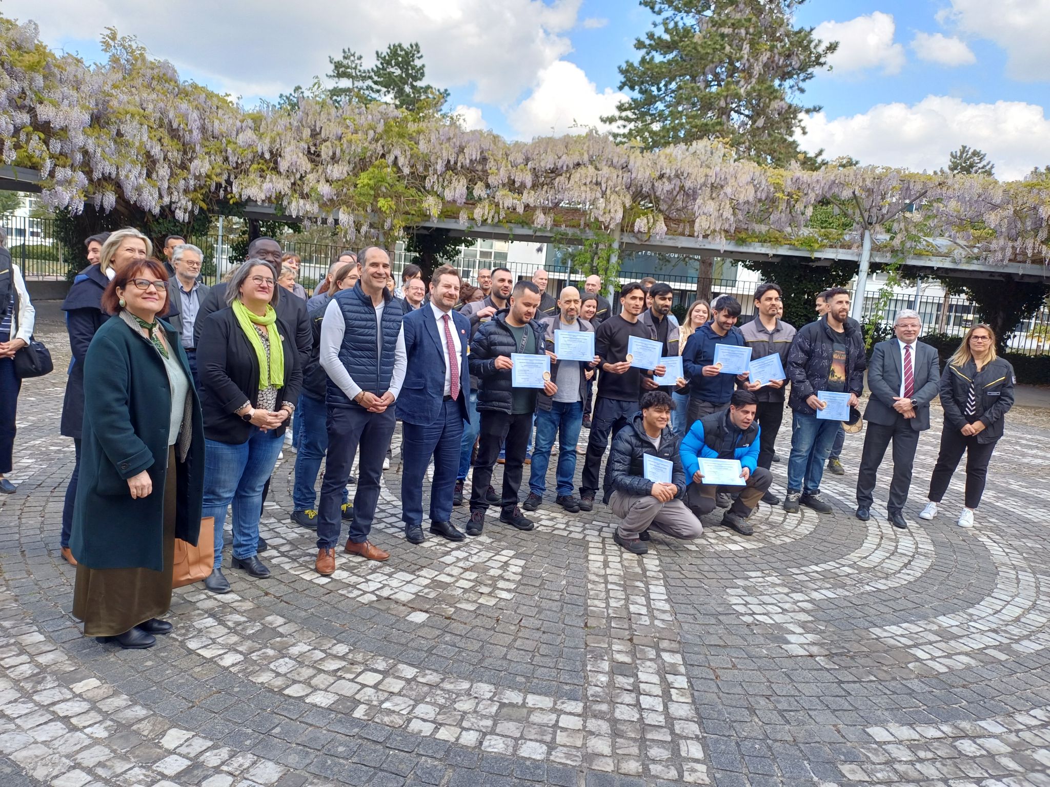 Seine-Maritime : un dispositif d’insertion professionnelle dans l’industrie valide une promotion à 100%