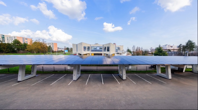Le Crédit Agricole de Lorraine transforme ses parkings en centrales solaires à Laxou