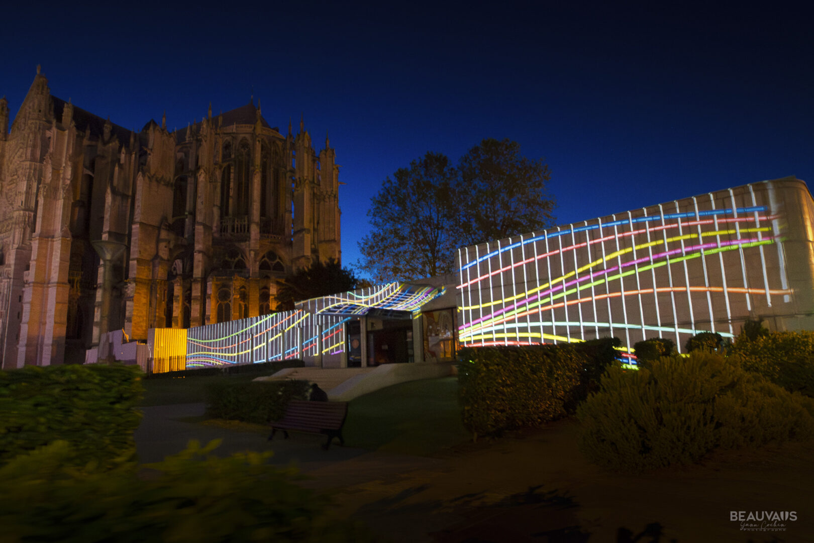 Beauvais : Le Quadrilatère s’illumine pour le Video Mapping Festival