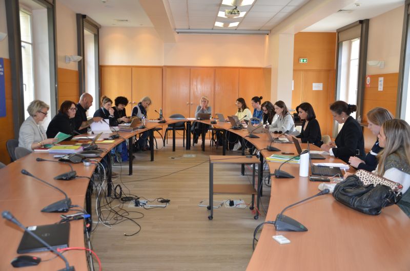 Côte-d’Or : Les acteurs institutionnels unissent leurs forces contre la prostitution des mineurs