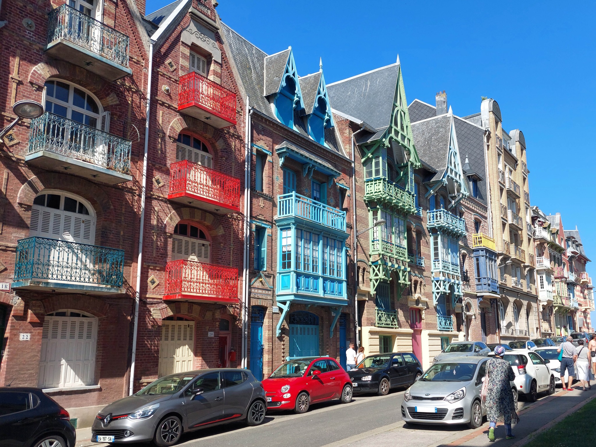 Mers-les-Bains : joyau coloré primé par Cosmopolitan