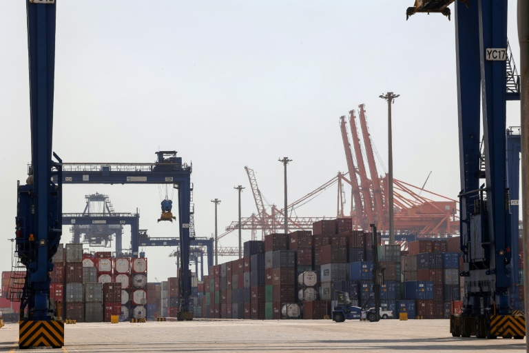Commerce international: avec la guerre, des routes maritimes se redessinent, l'Afrique en pivot