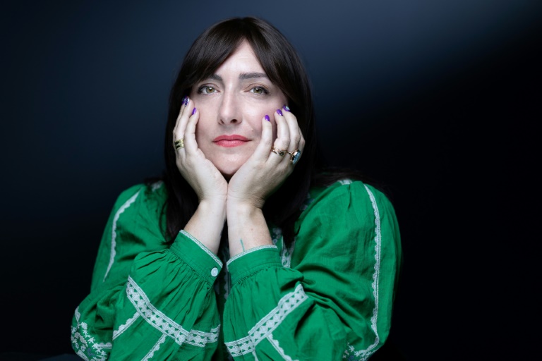 Virginie Grimaldi, numéro un avec des romans 