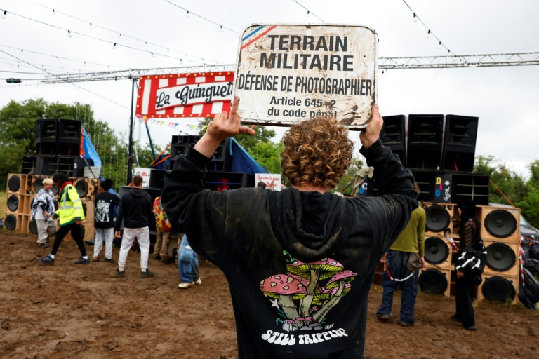 Le Teknival a coupé le son, six gendarmes légèrement blessés dans des heurts