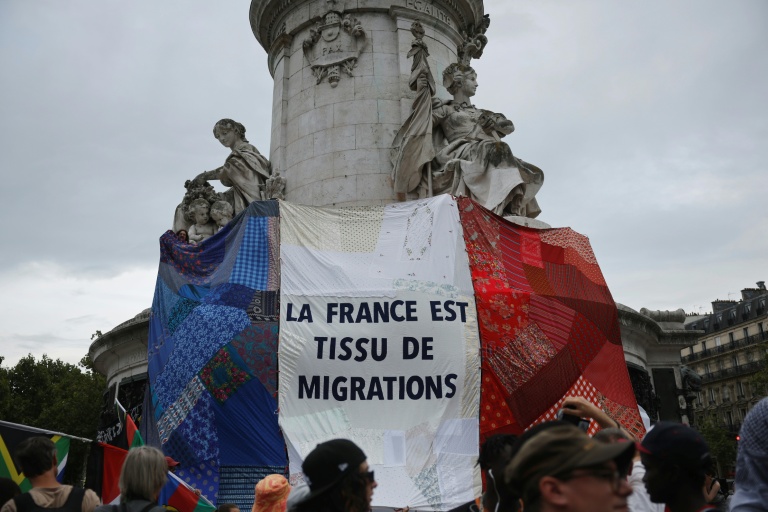 L'immigration, un sujet aux bénéfices limités pour les candidats à la présidentielle hors RN