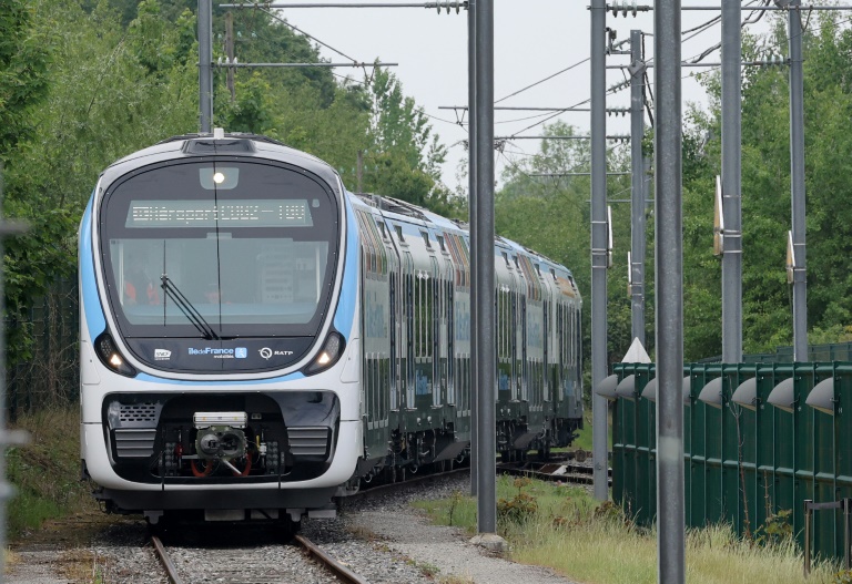 RER B en Ile-de-France: le MI20 part sur de nouveaux rails après une saga industrielle compliquée