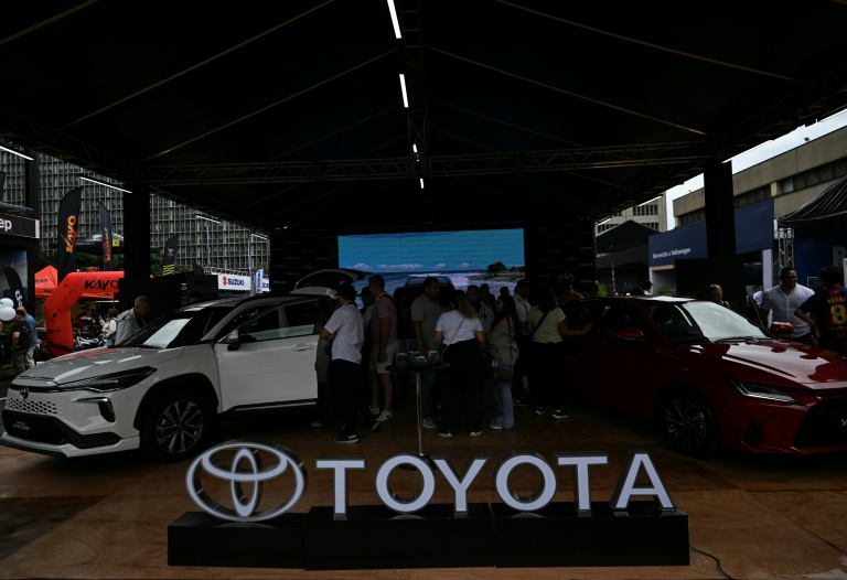 Toyota voit son bénéfice net annuel chuter et se montre prudent face au conflit au Moyen-Orient