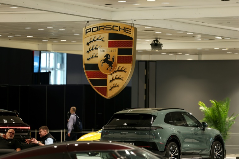 Automobile: Porsche poursuit son recentrage, plus de 500 emplois supprimés