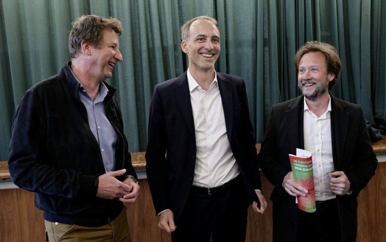 Primaire, candidat maison ou Glucksmann: le départ de Vallaud accélère les choix au PS
