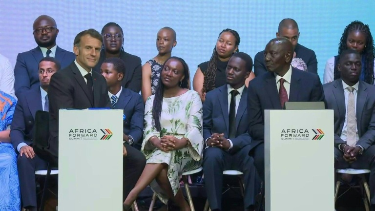 L'Afrique a besoin d'investissements, pas d'aide, dit Macron à Nairobi