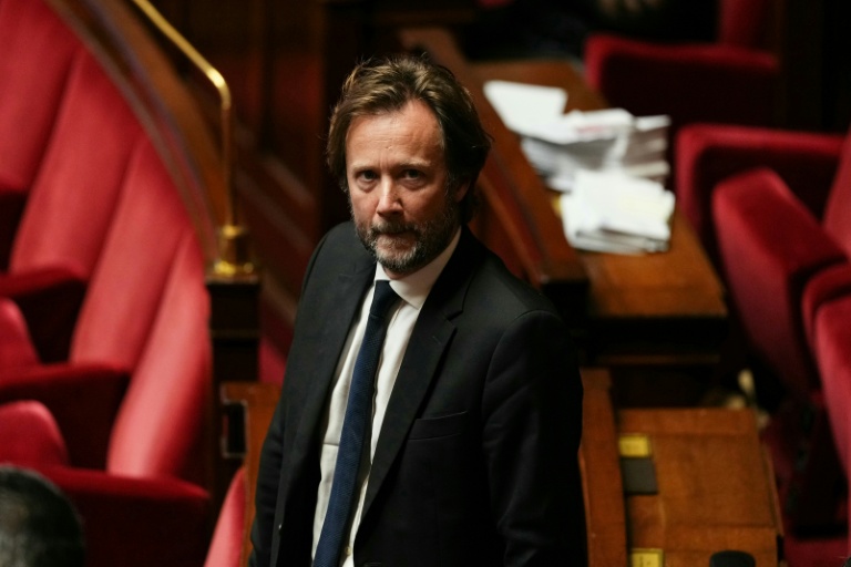 La stratégie du Parti socialiste plus que jamais confuse après le départ de Vallaud