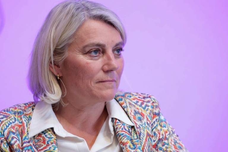 Hantavirus: la totalité des cas contacts, présents en France, testés négatifs, annonce la ministre de la Santé