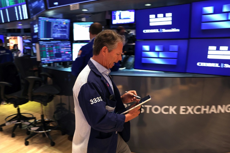 Marchés: le coût de la dette s'envole avec les craintes inflationnistes, les Bourses chahutées