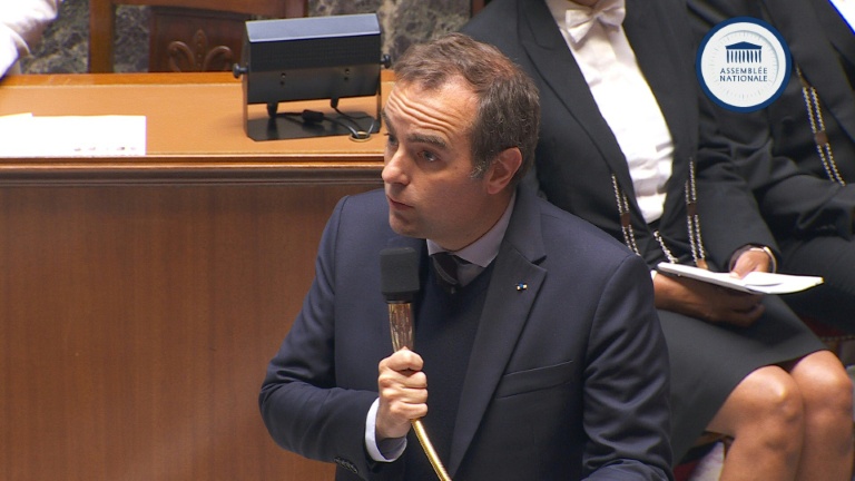 Moyen-Orient: Lecornu envisage de revoir les 6 milliards d'euros de gels ou annulations de crédits