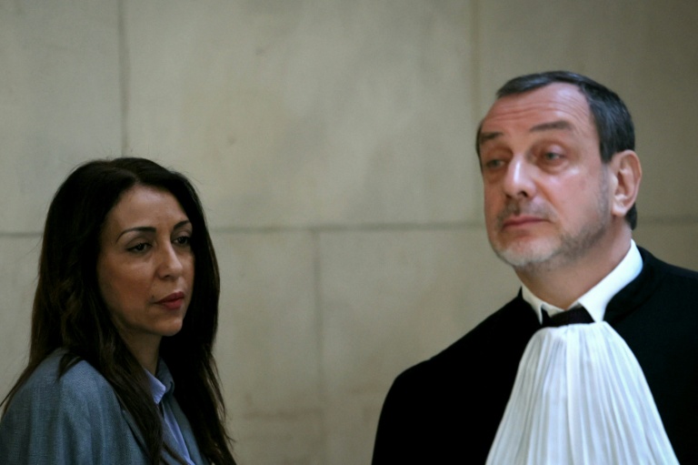Une avocate, interviewée voilée au JT, porte plainte après avoir été accusée 